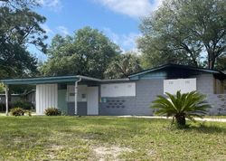 Pre-foreclosure in  STONEHURST RD W Jacksonville, FL 32277