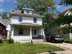 Pre-foreclosure in  C AVE NE Cedar Rapids, IA 52402