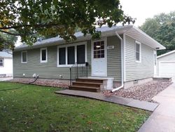 Pre-foreclosure in  WESTLAND AVE Waterloo, IA 50701