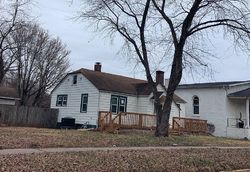 Pre-foreclosure in  MAPLE AVE Terre Haute, IN 47804