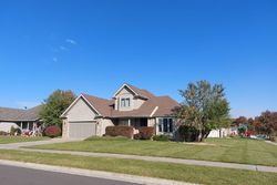 Pre-foreclosure in  PERSHING RD Schererville, IN 46375