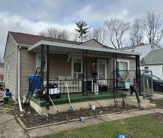 Pre-foreclosure in  N BANCROFT ST Indianapolis, IN 46218