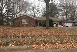 Pre-foreclosure in  WESTOVER DR Indianapolis, IN 46268
