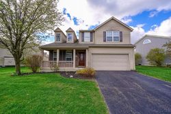 Pre-foreclosure in  HEMMINGFORD DR Canal Winchester, OH 43110