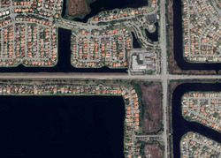 Pre-foreclosure in  SW 17TH CT Hollywood, FL 33029
