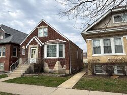 Pre-foreclosure in  S 51ST CT Cicero, IL 60804