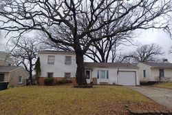 Pre-foreclosure in  TIMBER TRL Streamwood, IL 60107