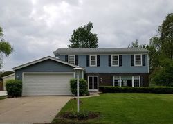 Pre-foreclosure in  APPLE LN Lombard, IL 60148