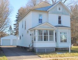 Pre-foreclosure in  DIVISION ST Baldwinsville, NY 13027
