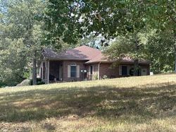 Pre-foreclosure in  MOUNTAIN MEADOW RD Hot Springs National Park, AR 71913