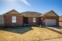  Hickman Dr, Pea Ridge AR