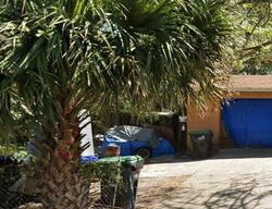 Pre-foreclosure in  ROBINSON AVE Apopka, FL 32703
