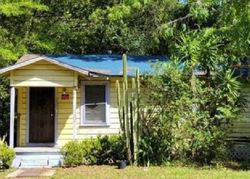 Pre-foreclosure in  SE 2ND AVE Gainesville, FL 32641