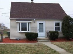 Pre-foreclosure in  S 5TH PL Milwaukee, WI 53207