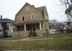 Pre-foreclosure in  N MAPLE AVE Green Bay, WI 54303
