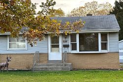 Pre-foreclosure in  N 87TH ST Milwaukee, WI 53225