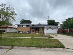 Pre-foreclosure in  MUELLER ST Taylor, MI 48180