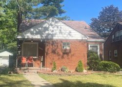 Pre-foreclosure in  BEAVERLAND Redford, MI 48239