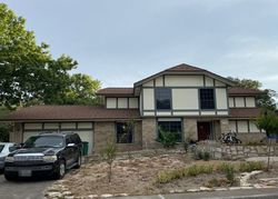 Pre-foreclosure in  CHIMNEY HOUSE LN San Antonio, TX 78231