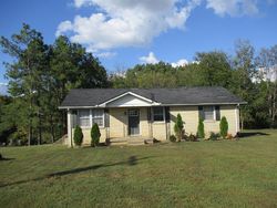 Pre-foreclosure in  HAYSHED RD Charlotte, TN 37036