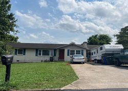 Pre-foreclosure in  DEERFIELD RD Knoxville, TN 37921