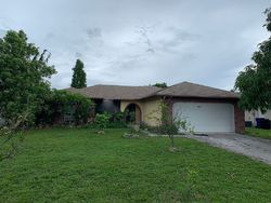 Pre-foreclosure in  GLENBROOKE TER Sarasota, FL 34243