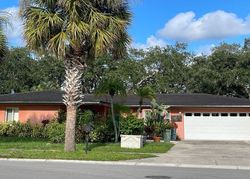 Pre-foreclosure in  BOUNTY DR Sarasota, FL 34231