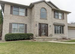 Pre-foreclosure in  RENWICK DR Springfield, IL 62704