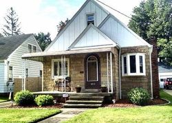 Pre-foreclosure in  MAPLECREST AVE Cleveland, OH 44134