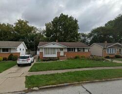 Pre-foreclosure in  BRANDYWINE RD Cleveland, OH 44130