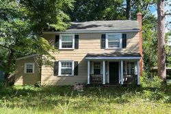 Pre-foreclosure in  PRINCESS PLACE DR Wilmington, NC 28405