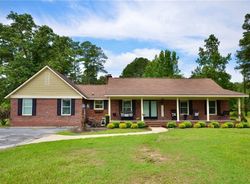 Pre-foreclosure in  BAYWOOD RD Fayetteville, NC 28312