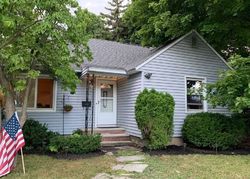 Pre-foreclosure in  BROADVIEW DR Syracuse, NY 13215
