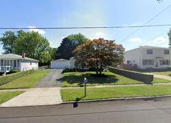  Robin Ln, Hamburg NY