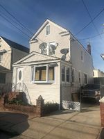 Pre-foreclosure in  123RD ST South Richmond Hill, NY 11419