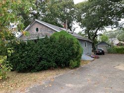 Pre-foreclosure in  RIVERLEIGH AVE Riverhead, NY 11901