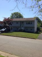 Pre-foreclosure in  ROCK LN Middlesex, NJ 08846
