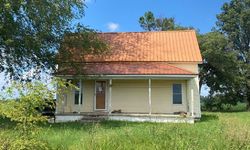 Pre-foreclosure Listing in STATE HIGHWAY U BERNIE, MO 63822