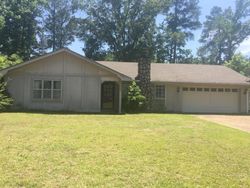Pre-foreclosure Listing in KELLY CT COLUMBUS, MS 39702