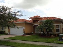 Pre-foreclosure in  SE 19TH ST Homestead, FL 33035