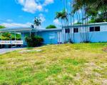 Pre-foreclosure in  NE 201ST TER Miami, FL 33179