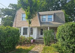 Pre-foreclosure in  WOODLAND ST Bristol, CT 06010