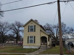 Pre-foreclosure in  S MAPLE ST Elyria, OH 44035