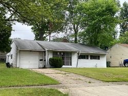 Pre-foreclosure in  KINGS HWY Cleveland, OH 44130