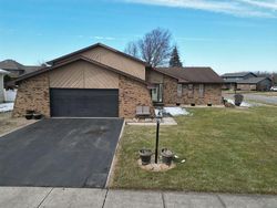 Pre-foreclosure in  CASTLEWOOD DR Dyer, IN 46311