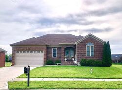 Pre-foreclosure Listing in COUNCIL DR BARDSTOWN, KY 40004