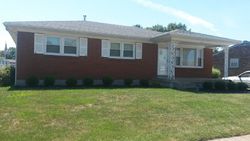 Pre-foreclosure in  BAHAMA LN Louisville, KY 40219