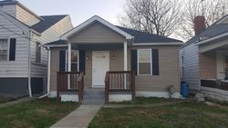 Pre-foreclosure in  W COLLINS CT Louisville, KY 40214
