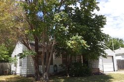 Pre-foreclosure in  ROANOKE ST Wichita, KS 67218