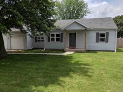 Pre-foreclosure Listing in PARK ST MULBERRY, IN 46058